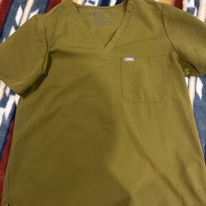 Figs Catarina Scrub Top- Martini Olive
